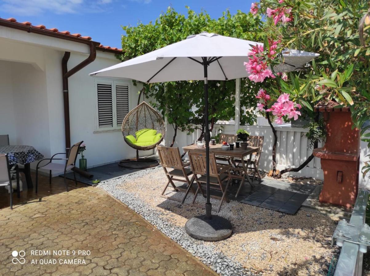Holiday Home Morgan Vir Dış mekan fotoğraf