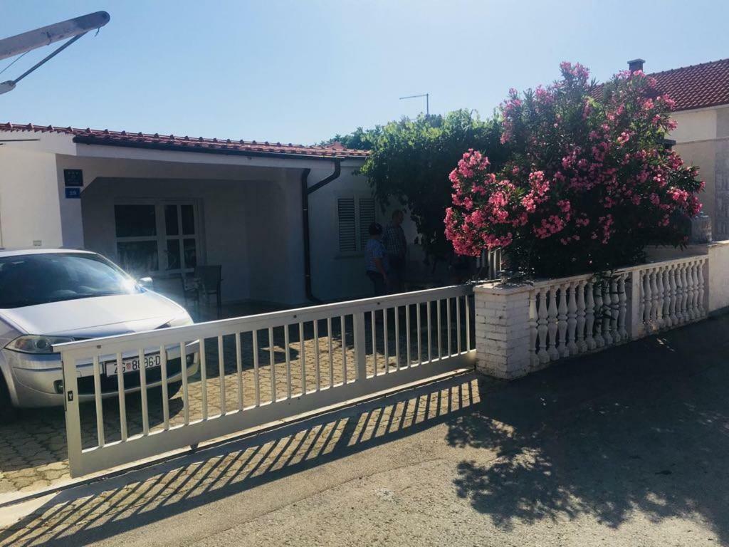 Holiday Home Morgan Vir Dış mekan fotoğraf